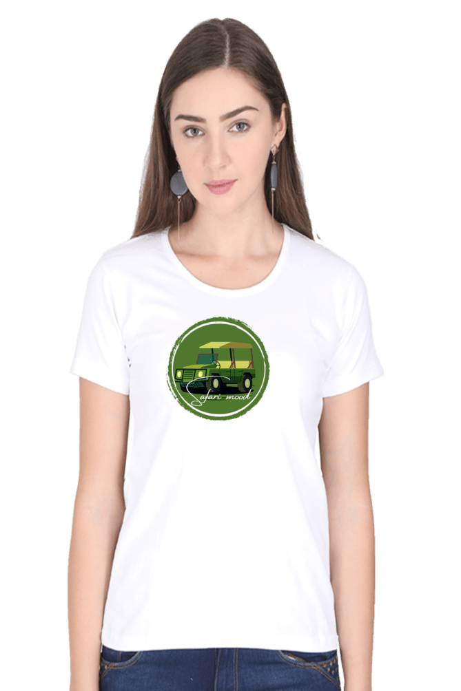TuckTribeSAFARI MOODWomen’s T-shirt