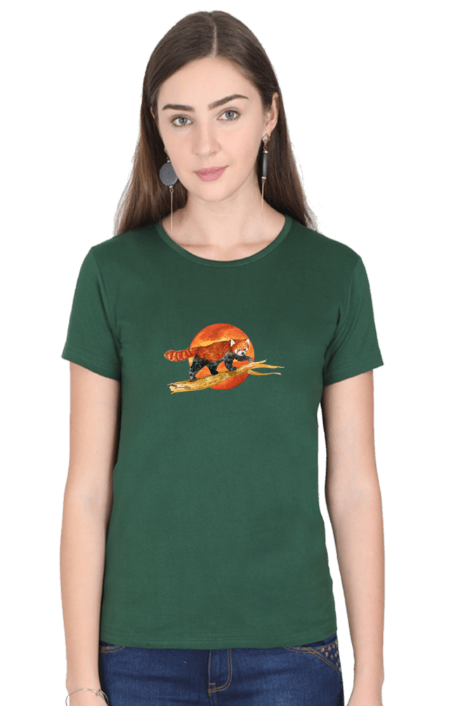 TuckTribeTHE RED PANDAWomen’s T-shirt